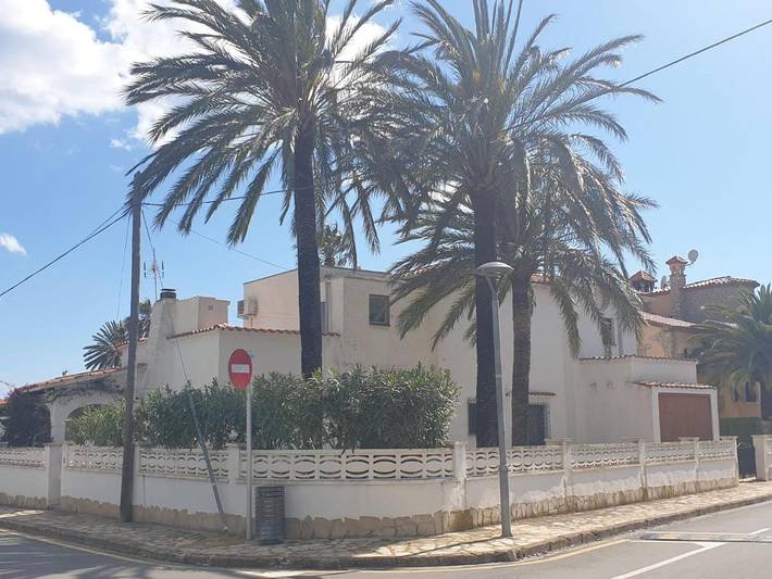 Ferienhaus für 8 Personen, mit Pool und Ausblick sowie Garten in Montroig Bahia - 3