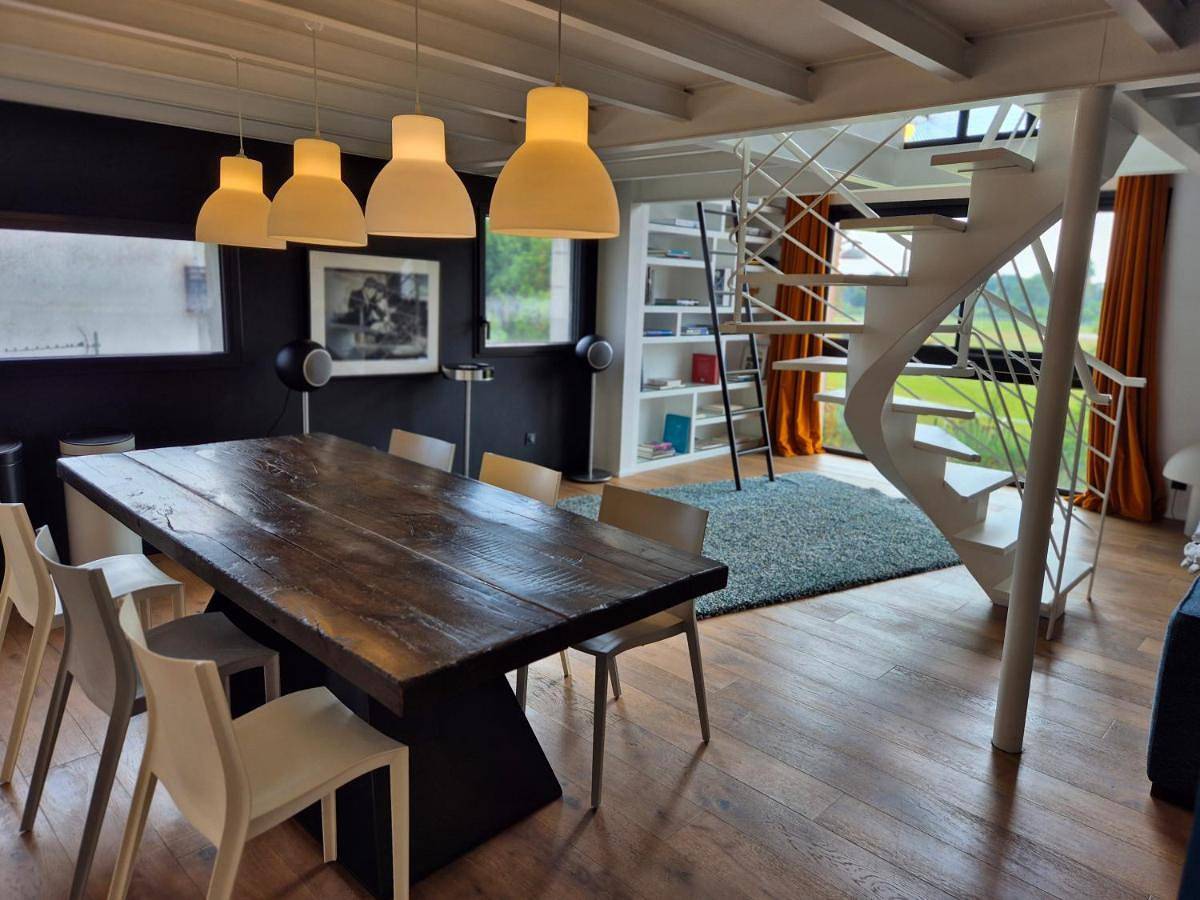 Appartement entier, Three-Bedroom Loft Apartment in Le Bouscat, Région de Bordeaux