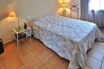 Location De Vacances pour 5 Personnes dans Pernes-les-Fontaines, Provence, Photo 3