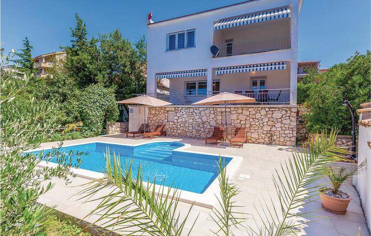 Ferienhaus für 8 Personen, mit Terrasse in Dramalj - 2