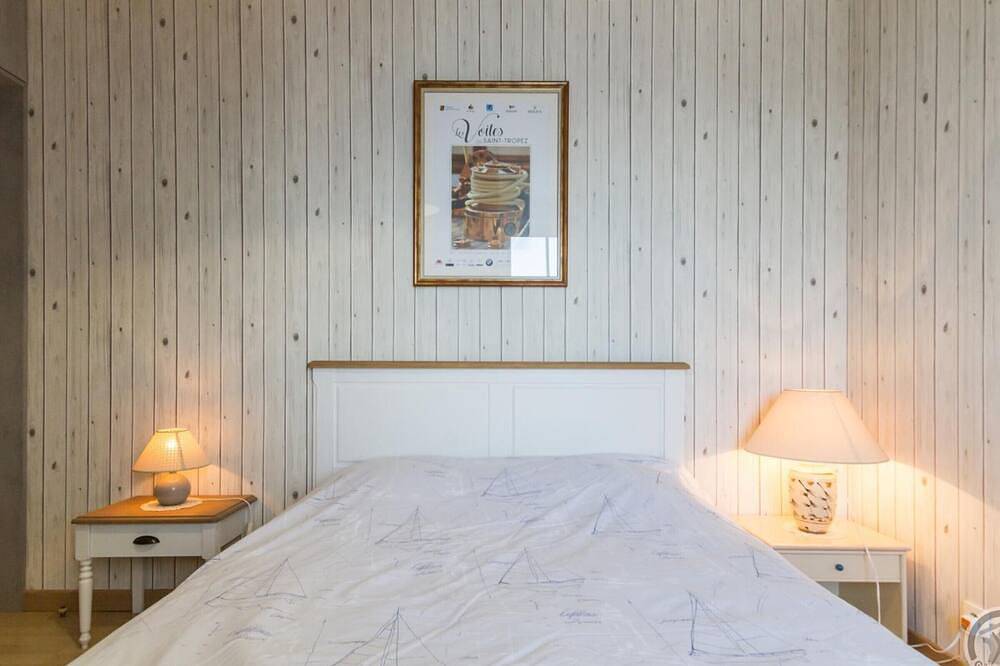 Entire apartment, Charming apartment with parking and Wifi in Barfleur in Barfleur, Cherbourg region
