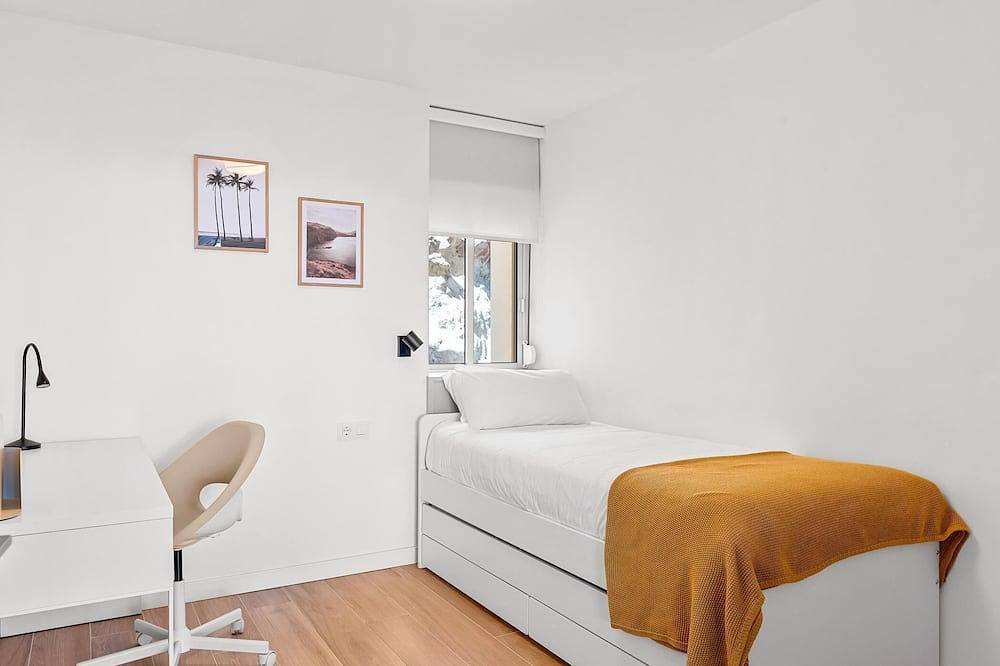 Ganze Wohnung, Stylish Apartment with Stunning Views & Parking in Radazul Bajo, El Rosario