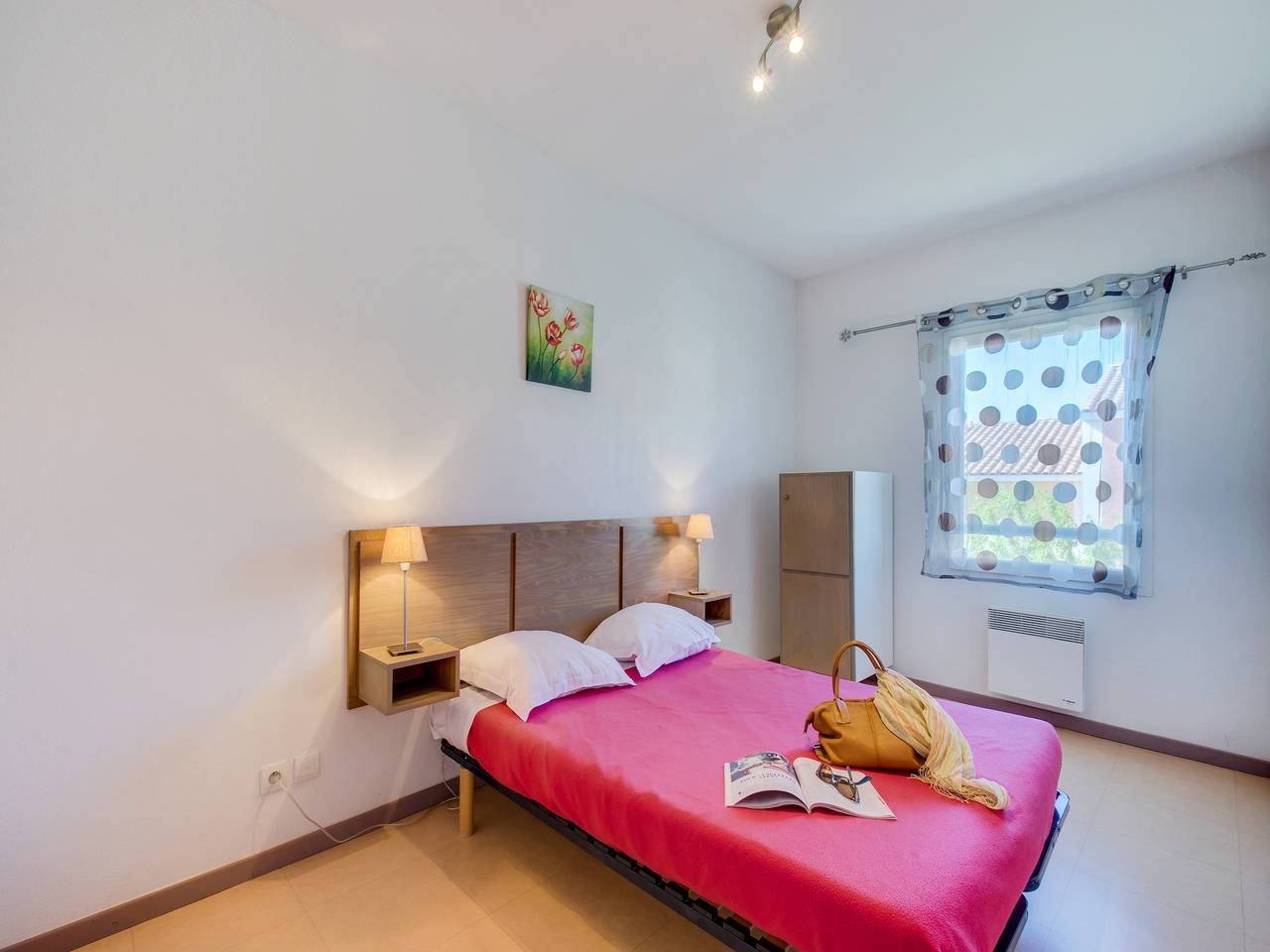 Casa moderna de 2 dormitorios en un viñedo. in Colombiers, Côte d'Améthyste
