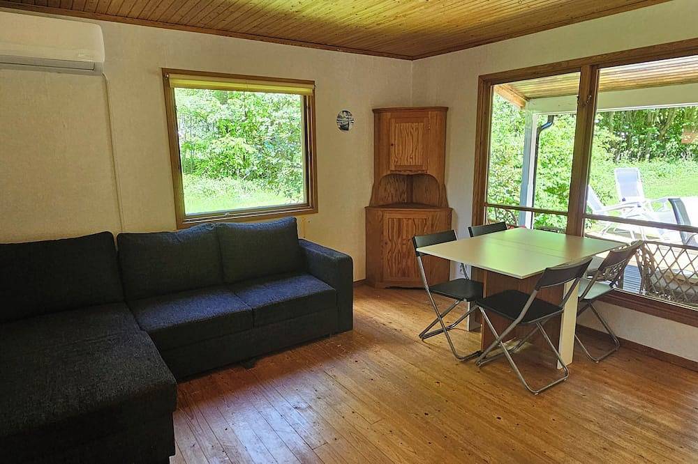 Stuga för 5 Personer in Örebro kommun, Hjälmaren