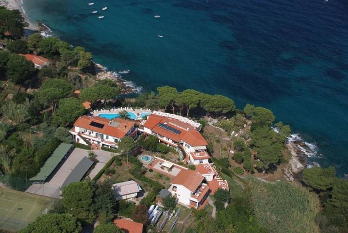 Hotel für 3 Personen, mit Balkon und Terrasse sowie Garten und Kinderpool in Sant'Andrea - 3