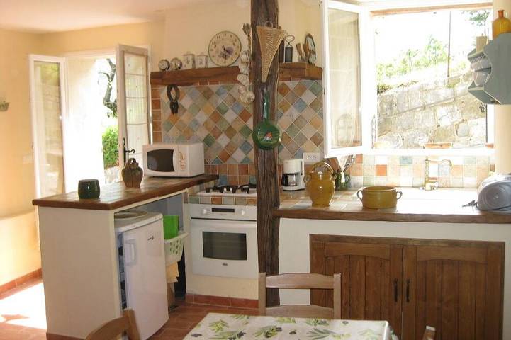 Gîte pour 4 personnes, avec Piscine