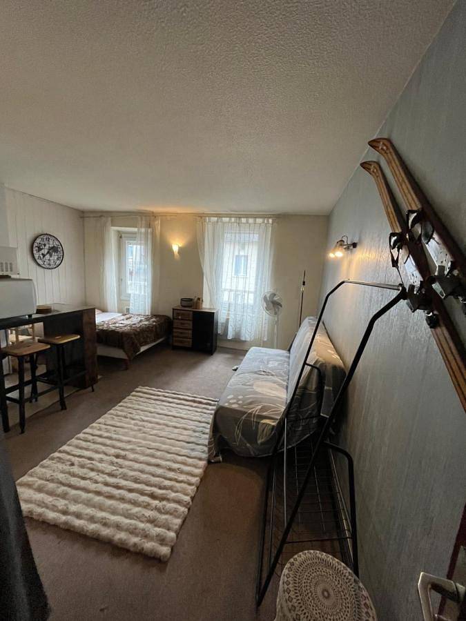 Gîte pour 4 personnes, avec vue, animaux acceptés dans Bains Du Couloubret - 4