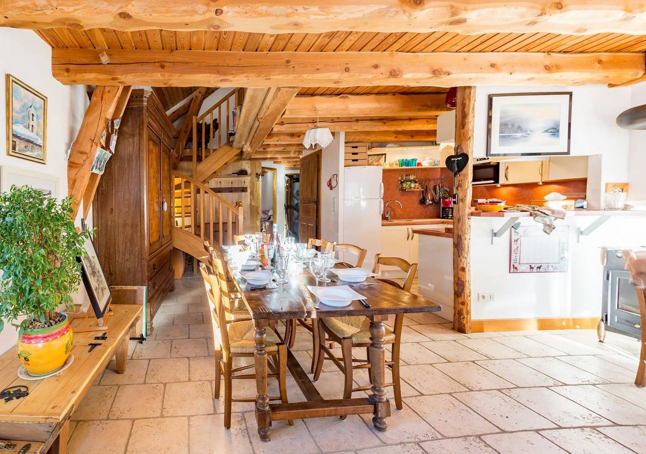 Apartamento entero, Apartamento 'L'Alpazen' con vistas a la montaña, balcón y Wi-Fi in Saint-Véran, Queyras