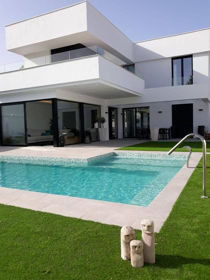 Casa rural para 9 personas, con vistas además de jardín y piscina en Rincón de la Victoria - 2