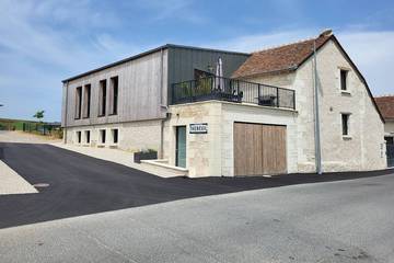 Gîte pour 7 personnes, avec jacuzzi et terrasse à Theneuil
