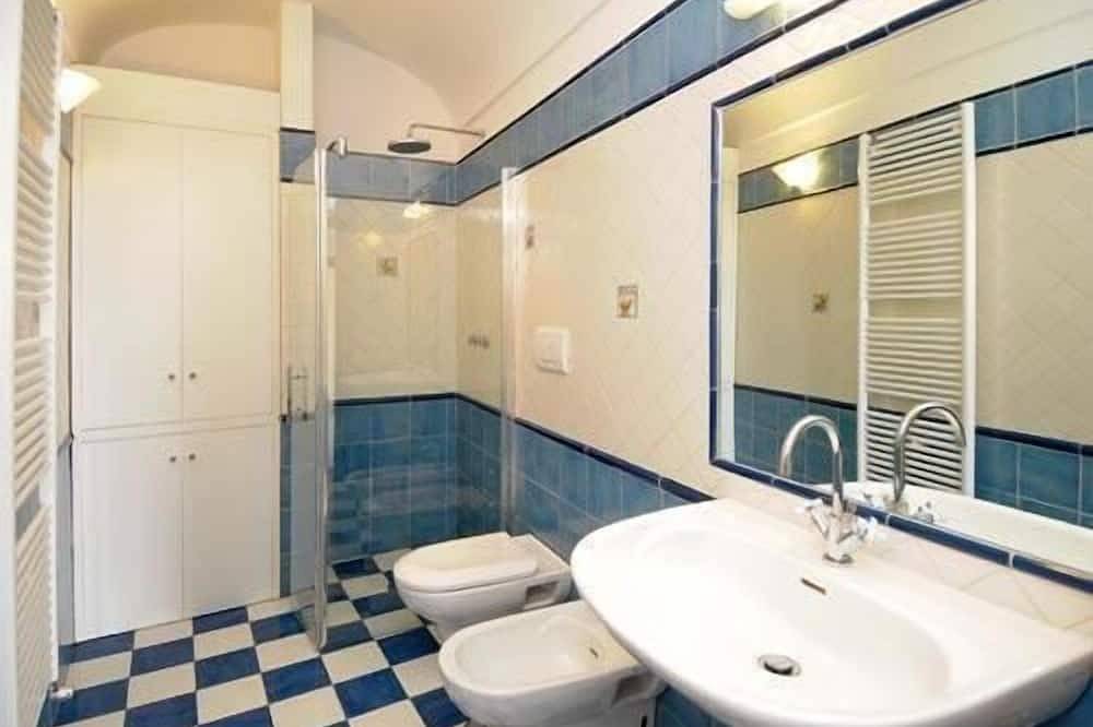 Apartamento entero, La abuela Anna en Ravello con terraza con vista al mar adecuada para familias in Costa Amalfitana