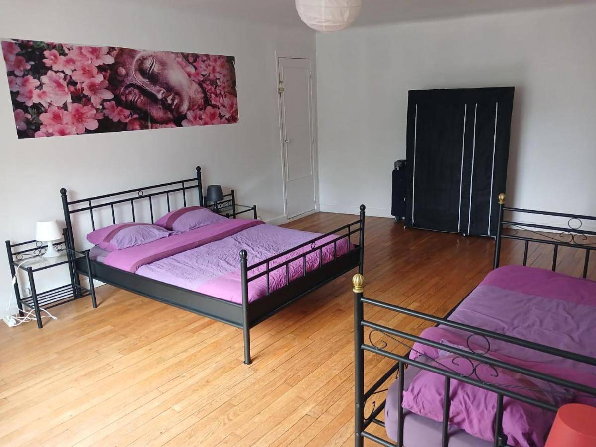 Six-Bedroom House in Vernou-la-Celle-sur-Seine, Seine-et-Marne