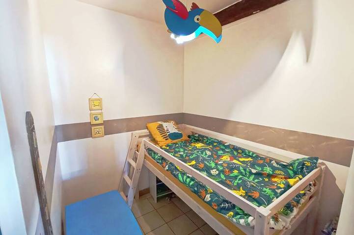 Apartamento entero, Apartment 7 - Cozy, near the train station and downtown, free parking in Châlons-en-Champagne, Marne