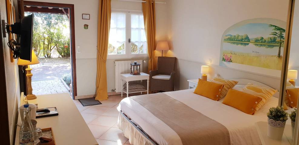 Location de vacances pour 2 personnes, avec jardin et sauna à Tourrettes-sur-Loup - 2