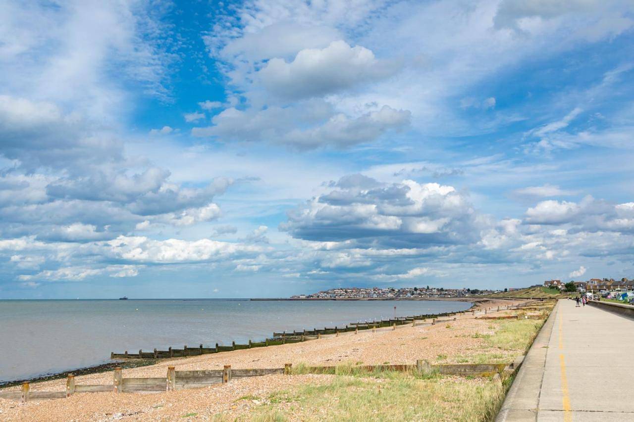 Camping Pods, Seaview Holiday Park in Kent