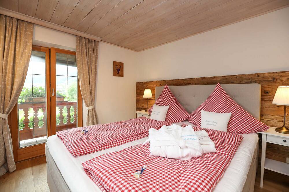 Entire apartment, Your stylish **** home on the Tegernsee! - Apartment Maximilian **** in Bad Wiessee, Bavarian Alps