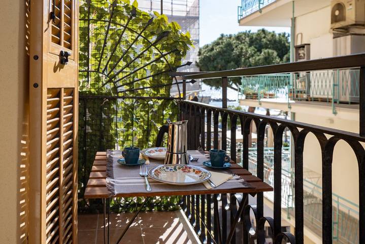 Appartamento per 6 persone, con Balcone ad Arma di Taggia