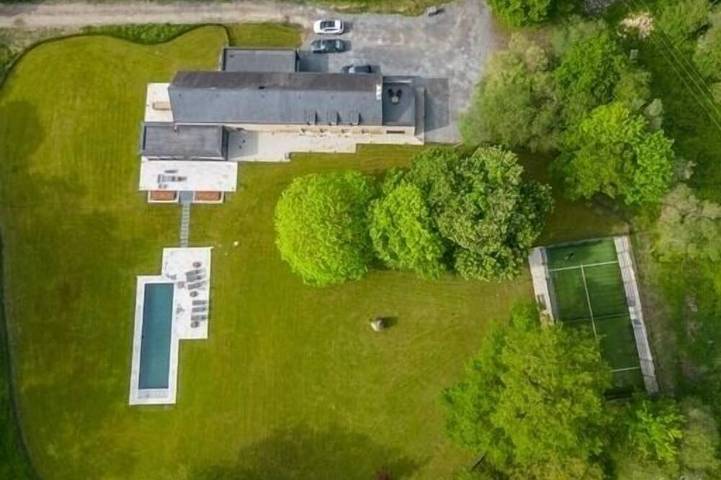 Ferienhaus für 10 Personen, mit Terrasse und Garten - 1