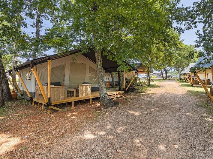 Camping für 4 Personen, mit Kinderpool in Kroatien - 2