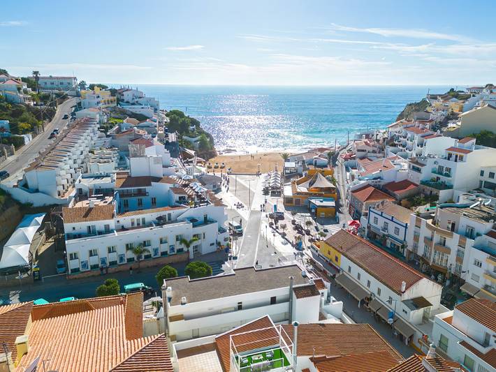 Ferienwohnung für 8 Personen, mit Balkon und Terrasse in Lagoa - 3
