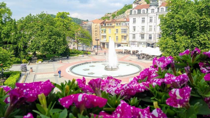 Maison d’hôte pour 3 personnes, avec Balcon ainsi que Terrasse et Vue à Plovdiv