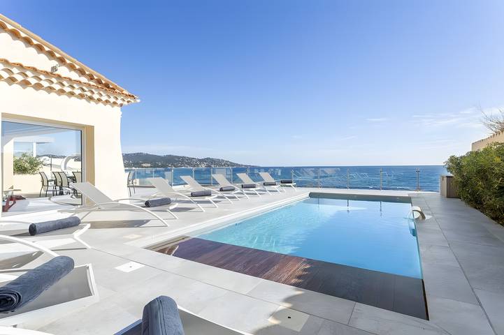 Villa voor 18 personen, met Whirlpool en Tuin in Sainte-Maxime