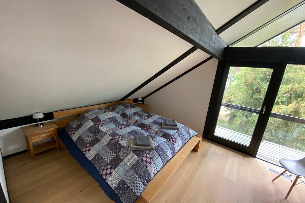 Ferienhaus 'Mit Ruhe Wasser Licht' mit privater Terrasse, privatem Garten und Wlan in Kagel, Grünheide