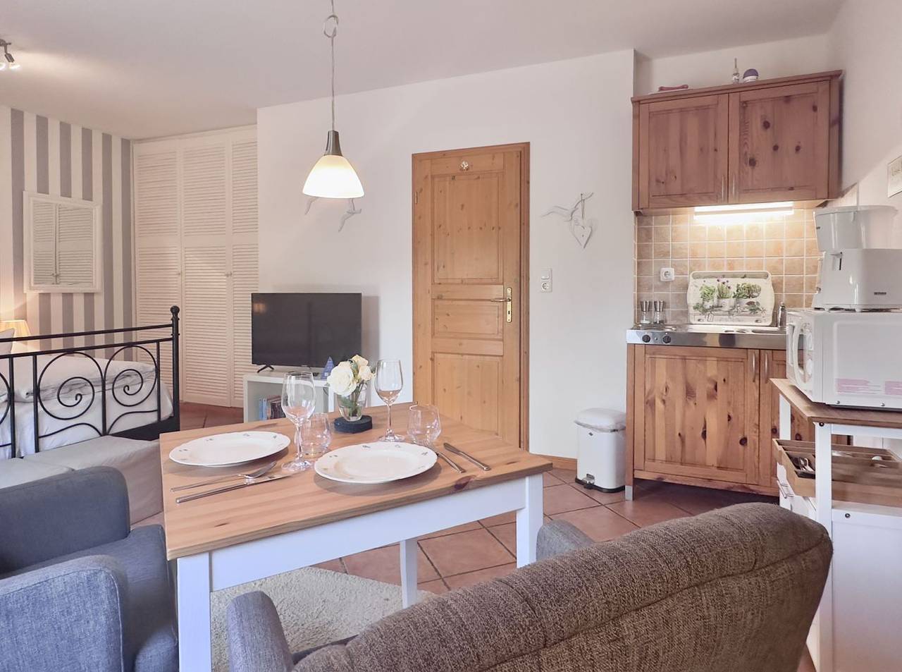 Ganze Wohnung, Wunderschönes Apartment Groot Kostall: 25qm Garten-Terrasse für 2 Personen in Altharlingersiel, Neuharlingersiel