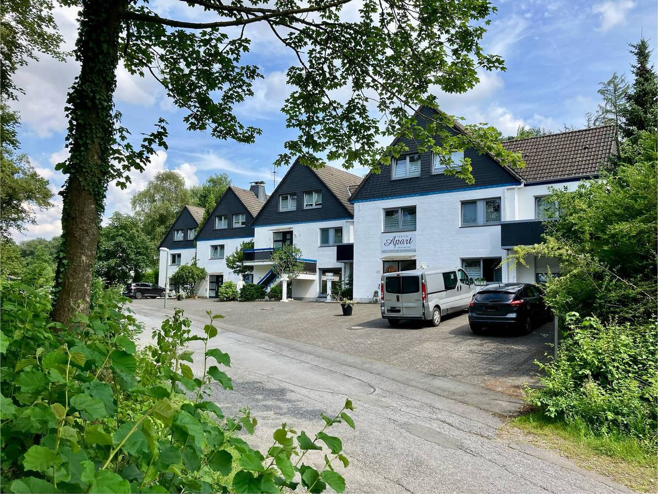 Ganze Wohnung, Ferienwohnung 'Für Bis Zu 4 Personen' mit Privatterrasse, Gemeinschaftsgarten und Wi-Fi in Allagen, Warstein
