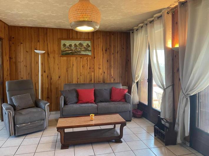 Location de vacances pour 4 personnes, avec Terrasse et Jardin à Avermes