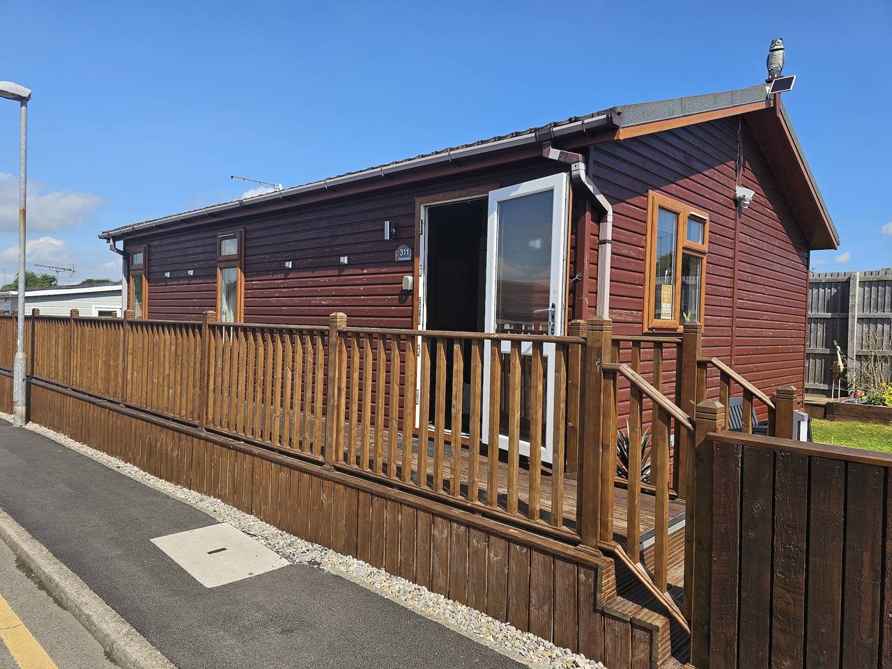 2 Bed Cabin - Sleeps 4 - Pets - 5 min to Beach in Carnaby, East Riding of Yorkshire