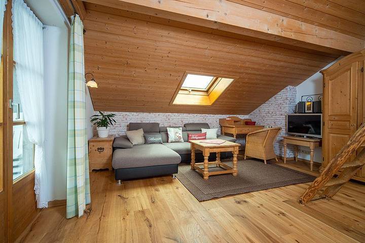 Ferienwohnung für 7 Personen, mit Whirlpool und Sauna sowie Pool und Balkon in Bolsterlang - 2