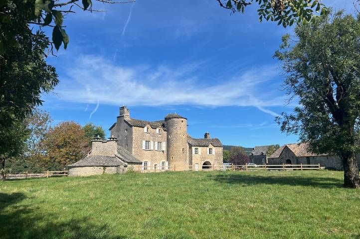 Location de vacances pour 2 personnes, avec piscine et jardin dans Sévérac-d'Aveyron - 2