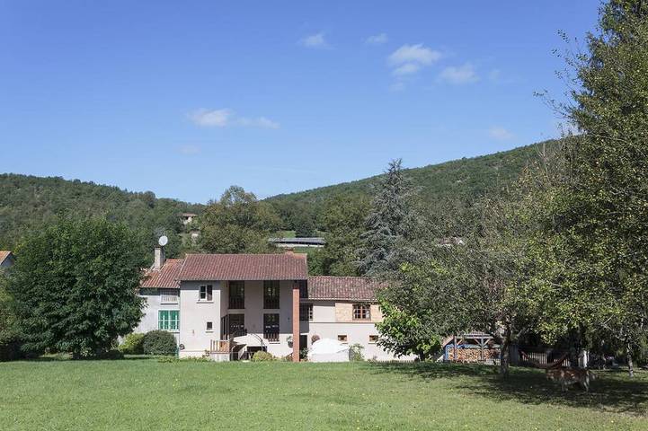 Gîte pour 12 personnes, avec jardin et terrasse à Durban-sur-Arize