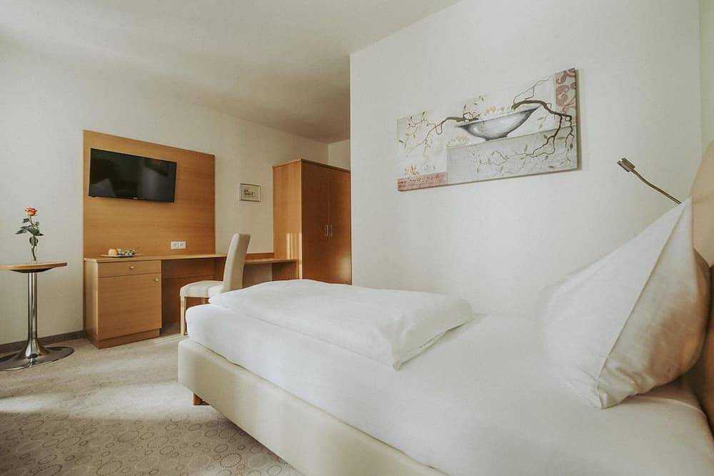 Einzelzimmer \"Mitzi\" Nf - Mein Hotel Fast in Wenigzell, Steirerland