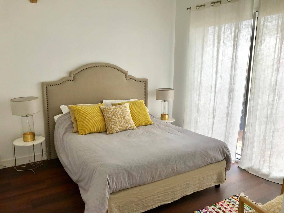 Appartement entier, One-Bedroom Apartment in Ustaritz, Région de Bayonne