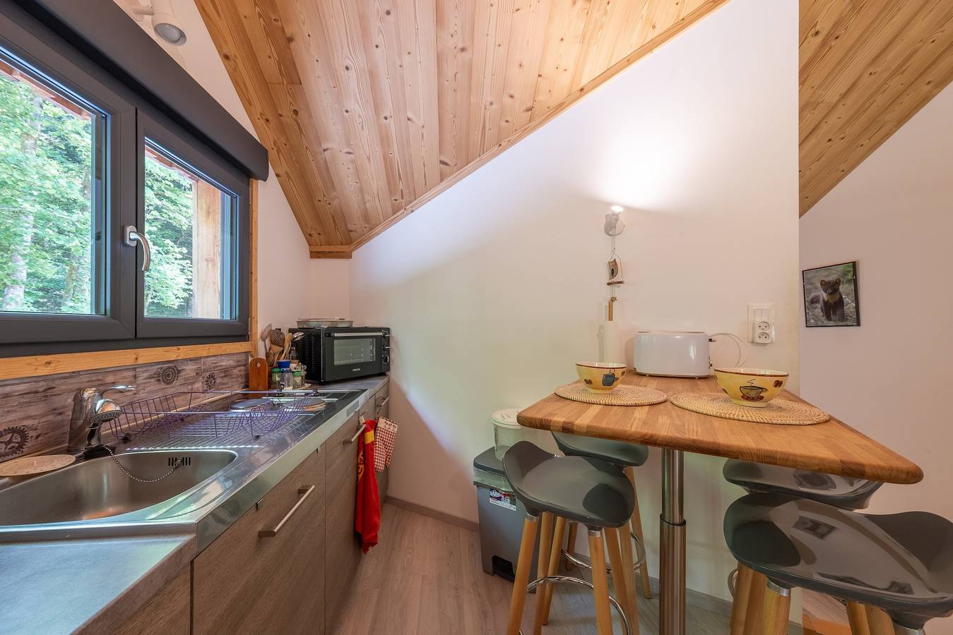Estúdio inteiro, Gîte « La Sittelle » com jardim e Wi-Fi in La Bourgonce, Saint-Dié-des-Vosges