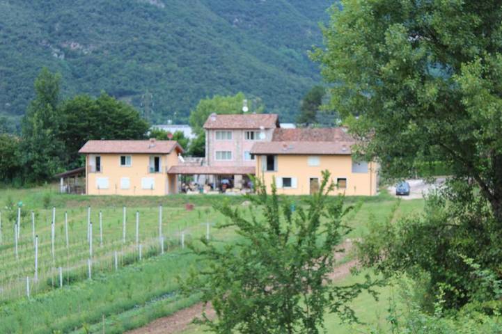 Ferienwohnung für 6 Personen, mit Garten und Balkon