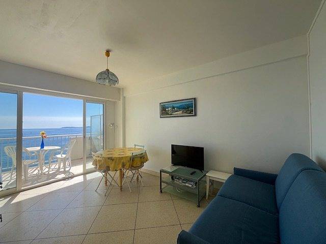 Ganze Ferienwohnung, Ferienwohnung für 2 Personen mit Balkon in Le Lavandou, Parc national Port-Cros