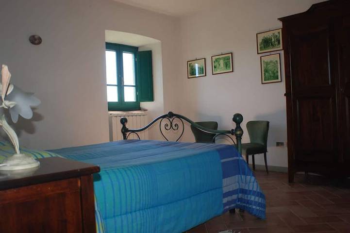 Casa Fantone. Villa con piscina privata e ampio parco recintato (privacy totale) in Poppi, Casentino