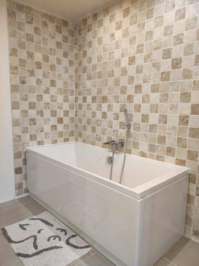 Location de vacances pour 6 personnes, avec jardin à Pontaubert - 2