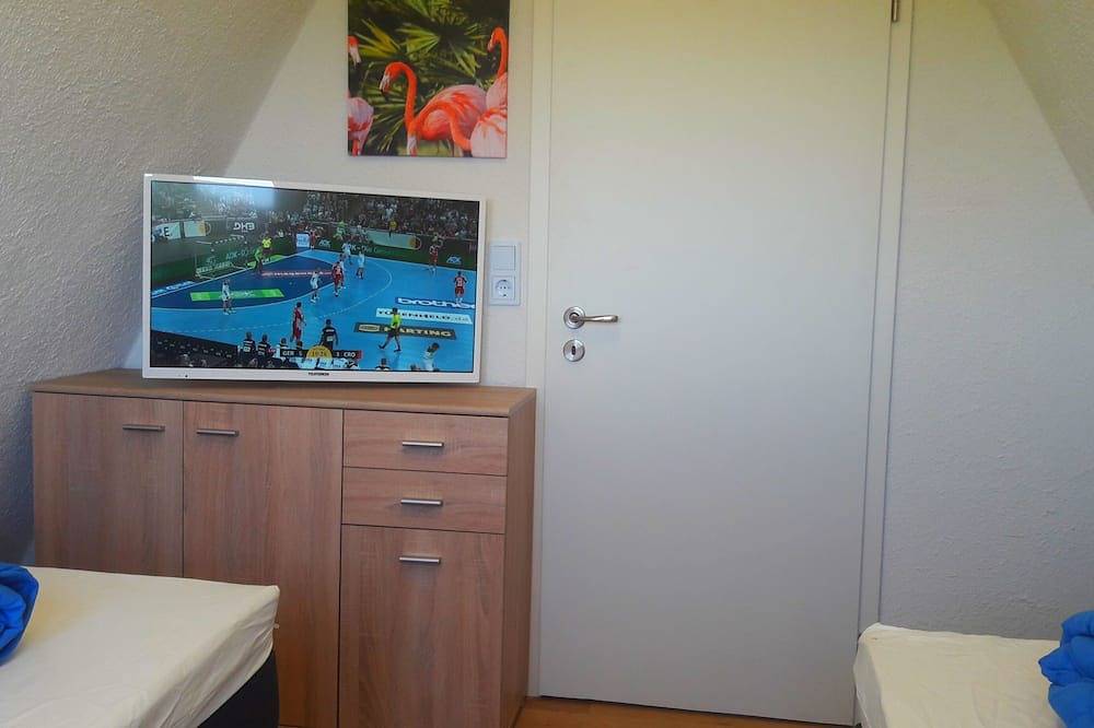 Ferienhaus 'Dem Himmel so nah' mit 5 Schlafzimmern, 2 Badezimmer, 3xwc, Garten in Reichshof, Oberbergischer Kreis