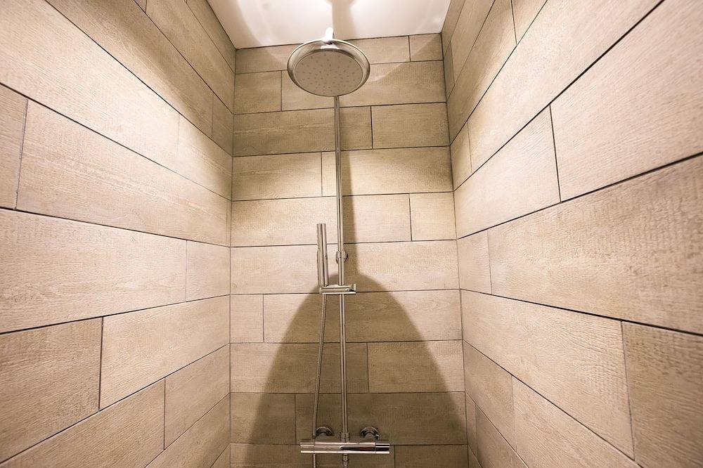 Le P'tit Pichot Charming Cottage in little wine village 8kms from Beaune in Nantoux, Beaune region