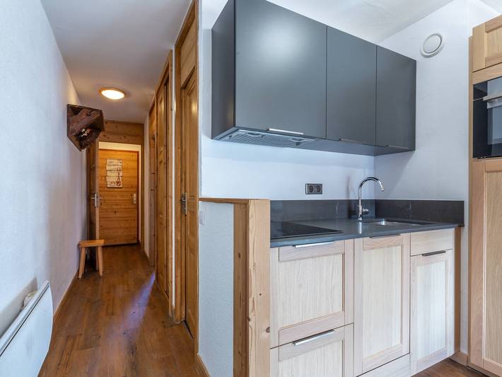 Entire apartment, Charming duplex 8 pers. ski-in/ski-out in Méribel Mottaret, balcony, equipped kitchen, pets allowed in Méribel-Mottaret, Les Allues