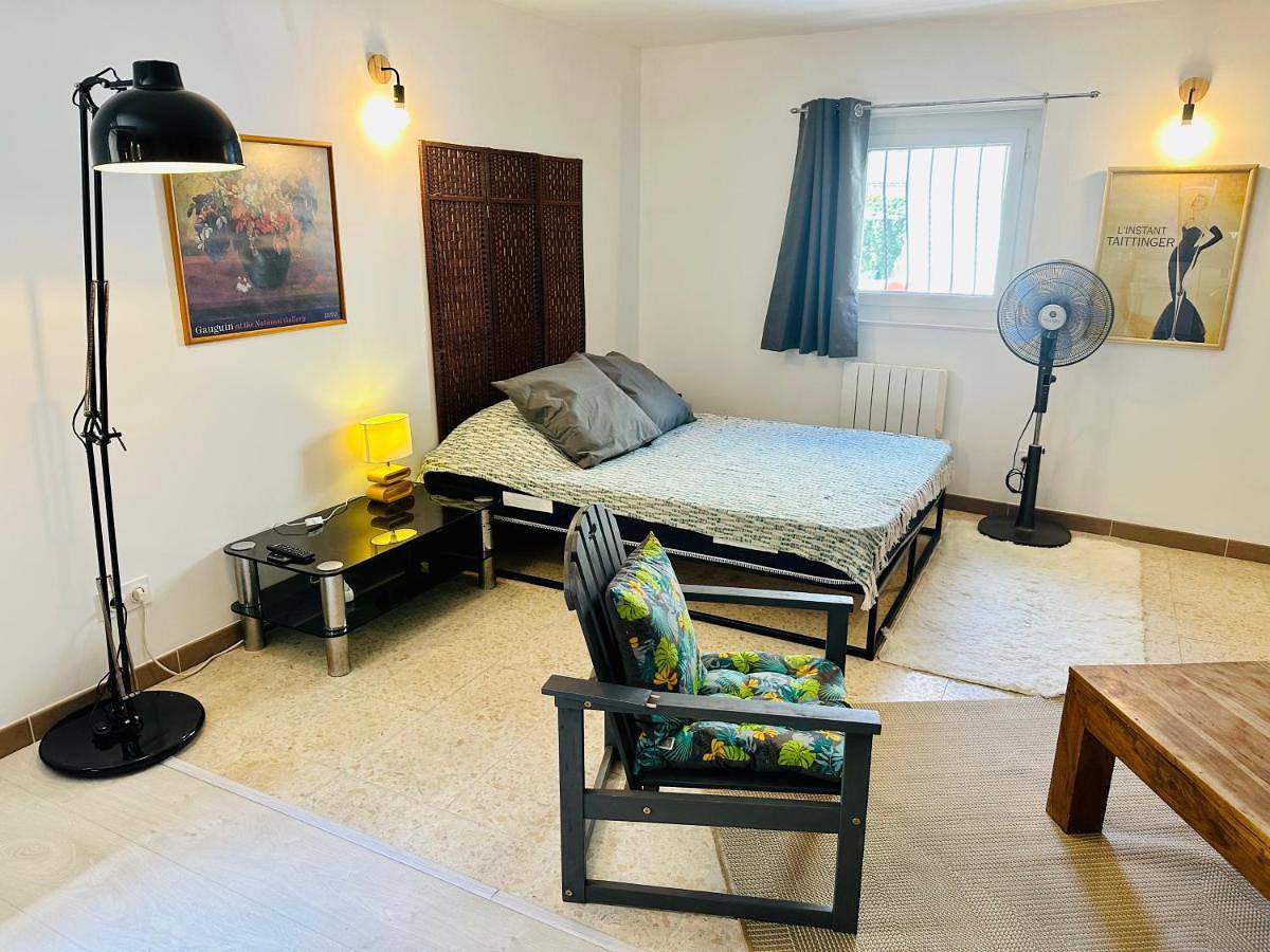 Appartement entier, Studio Rdc Torreilles village in Torreilles, Côte d'Améthyste