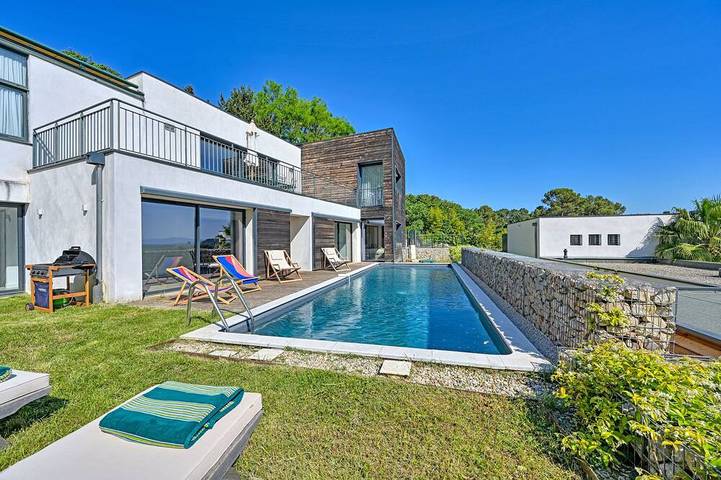 Villa for 10 people, with pets - 1