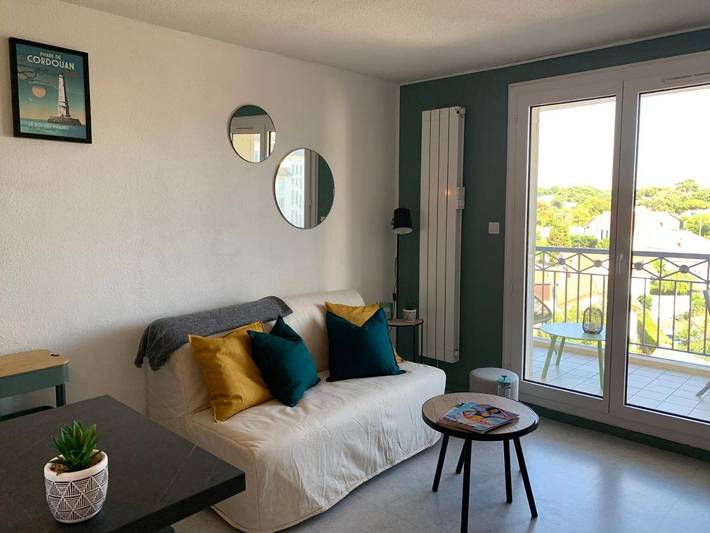 Gîte pour 2 personnes, avec piscine ainsi que vue et terrasse dans Casino de Royan - 4