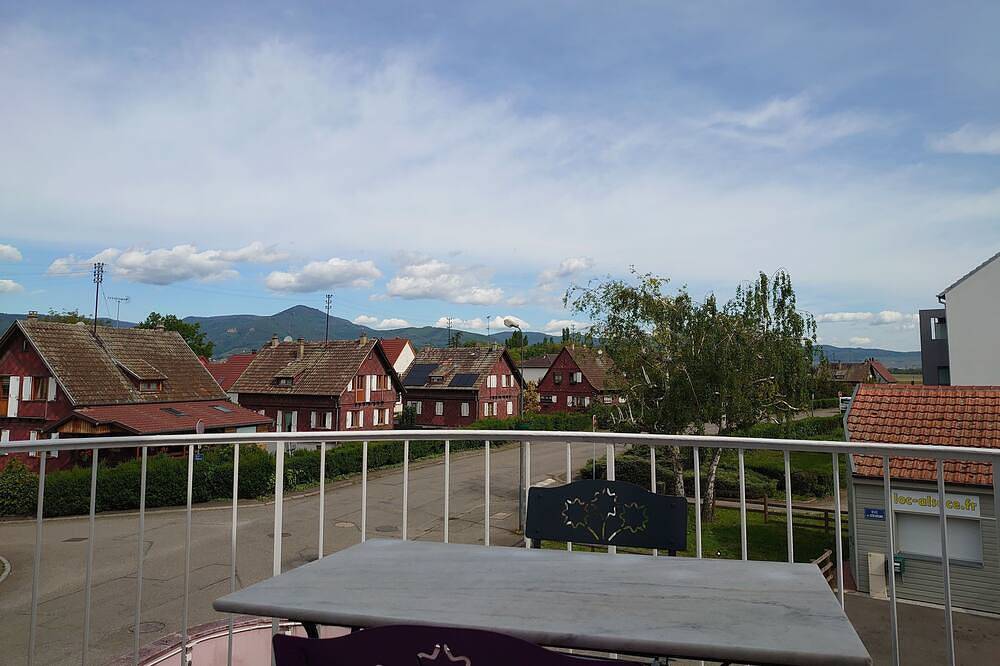 Appartement entier, Gite Hirondelles 3 chambres pour 6 pers. à 5 minutes de Ribeauvillé et in Ostheim, Région de Ribeauvillé