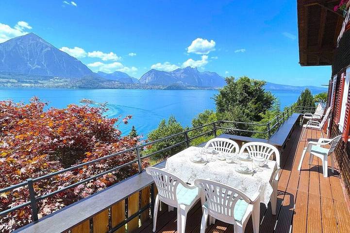 Chalet für 8 Personen, mit Garten und Balkon in Sigriswil