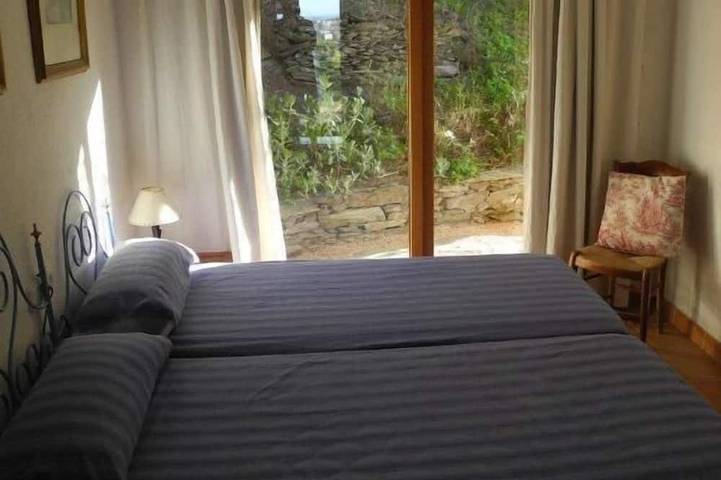 Ferienhaus für 8 Personen, mit Balkon und Garten in Cadaques - 2